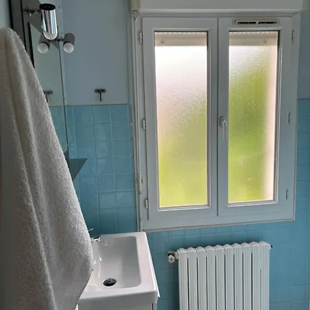 Appartement Calme Et Lumineux, Cour Extérieure, Repas Maison Possibles - Proche Gare Et Centre Nîmes